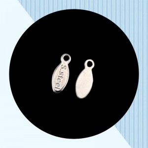 비즈팡 [S1-04-25]써지컬스틸 펜던트 타원태그ST 4.7x10mm 무도금 (S.steel각인)