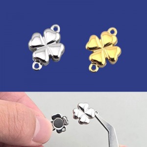 비즈팡 [S1-7-841]써지컬스틸 부자재 반쪽자석장식 (네잎클로버) 10x15mm ,1개