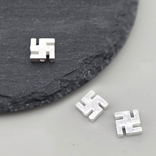 비즈팡 [SVP-07-05]순은펜던트 실버925 만자통과형 8mm (내경1.2mm) 만자펜던트 ,1개