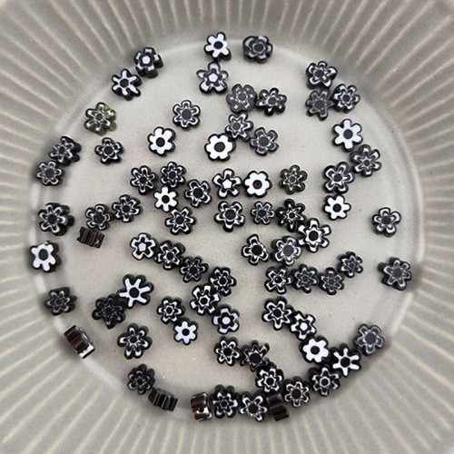 비즈팡 [J6-102-08]베네치아꽃 5.5mm(5~6mm) 블랙 ,반줄(18cm)