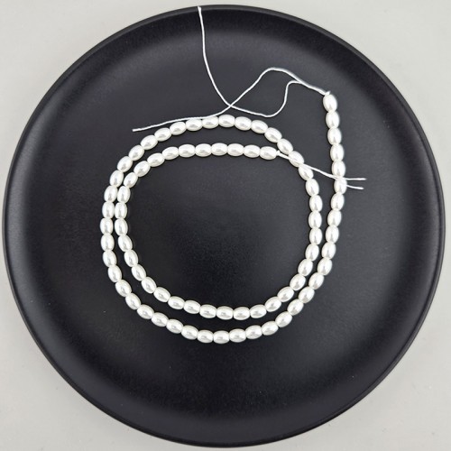 비즈팡 [HP-31-03]핵진주쌀알오벌 4X5mm 화이트 ,반줄