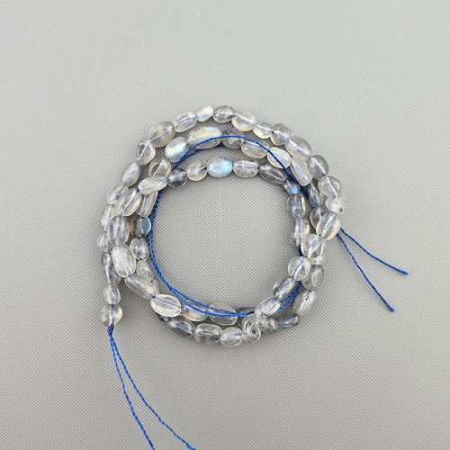 비즈팡 [J1-303-12]원석 못난이오벌 조약돌 약4x6mm 래브라도라이트 ,반줄(약18cm)