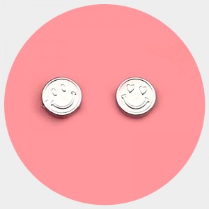 비즈팡 [S2-1-06]써지컬스틸 펜던트 하트눈스마일통과형 8mm (내경1.1mm) 양면 ,1개