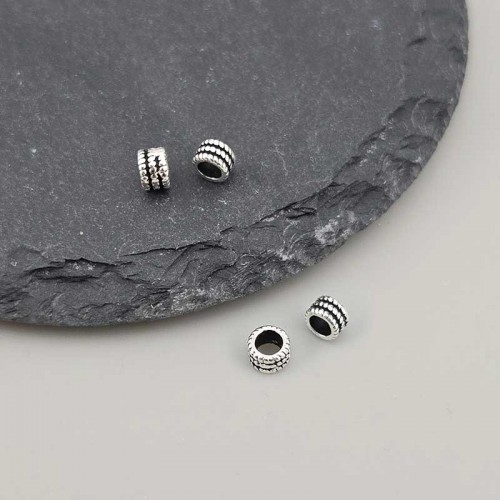비즈팡 [SVP-06-51]순은펜던트 실버925 엔틱삼선론델 4.5x3mm (내경3.2mm) ,1개