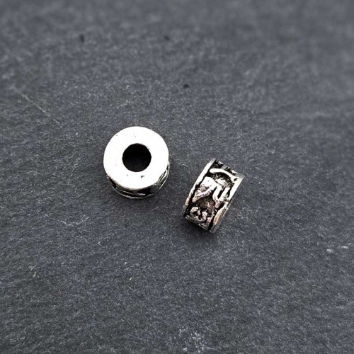 비즈팡 [PM-1-32]메탈펜던트 엔틱옴자론델 7x4mm (내경2.8mm) ,1개