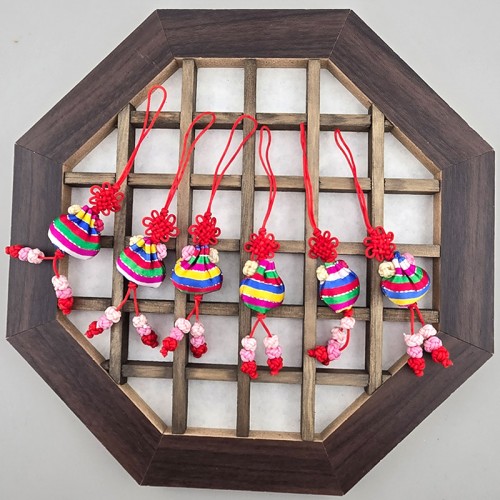 비즈팡 [PT-4-05P]전통매듭 국화매듭색동복주머니폰줄 약110mm 전통굿즈만들기용 ,1개